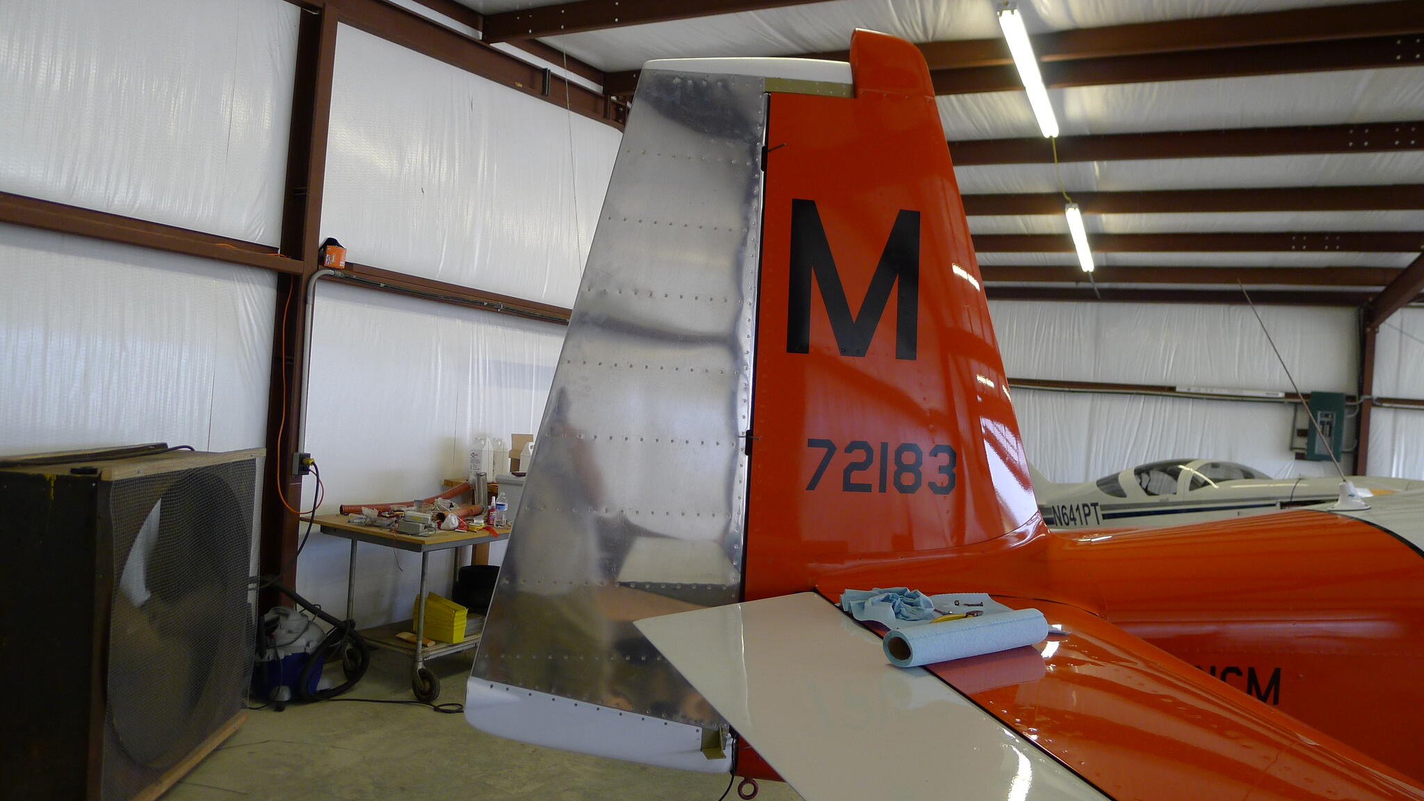Click image for larger version\r\n\r\nName:	RV8 (short 7) rudder mounted on RV7 vertical stab.jpg\r\nViews:	212\r\nSize:	219.0 KB\r\nID:	29796
