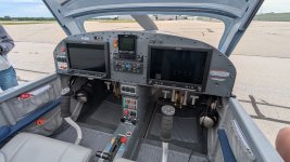 N122BInteriorFront.jpg