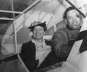 Eleanor_and_Anderson_at_Tuskegee.jpg