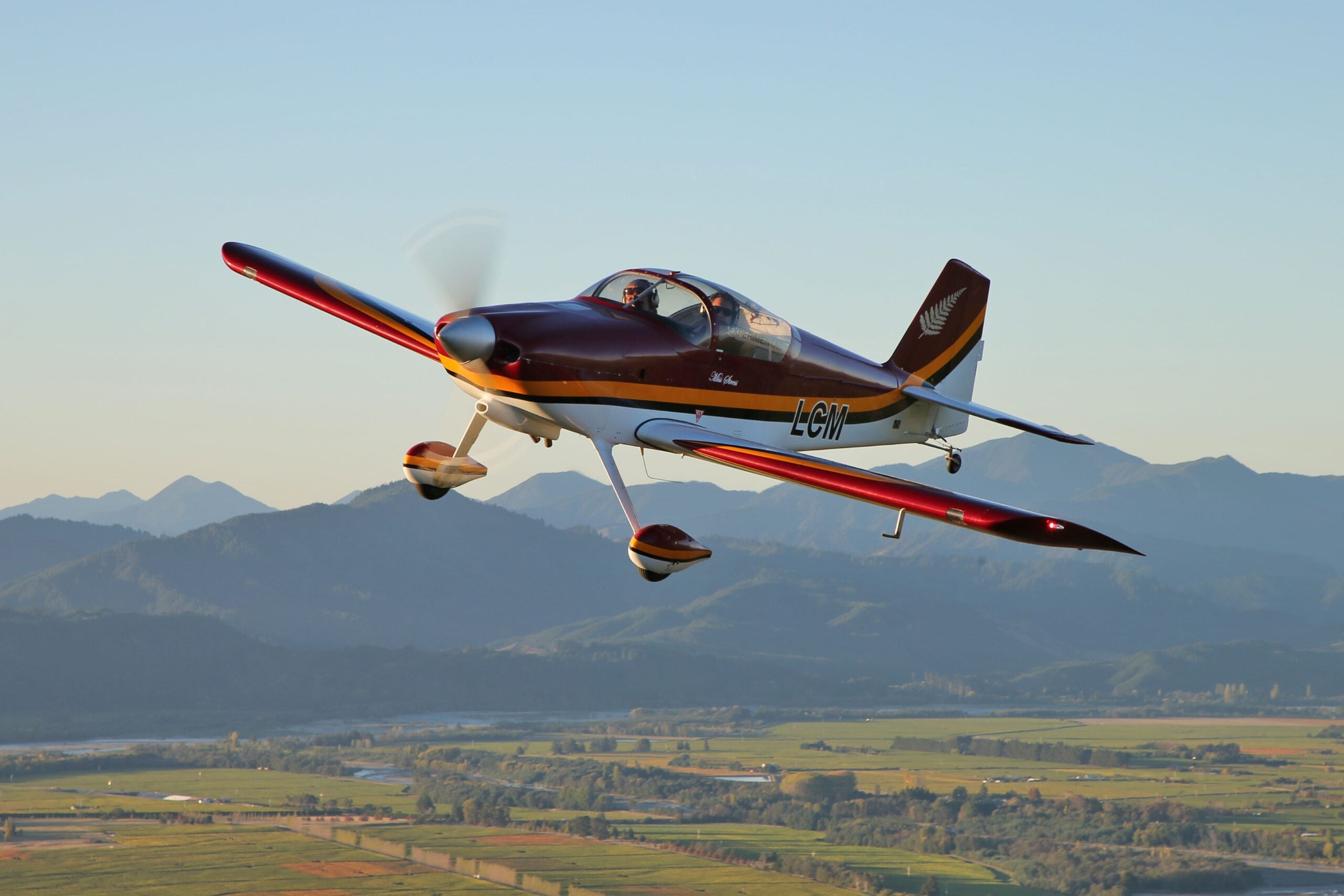 www.vansaircraft.com