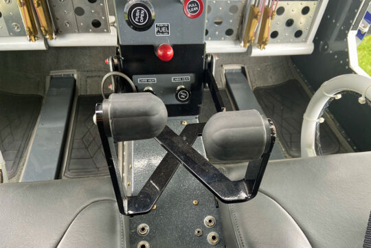 Vashon-steering-controls-540x361.jpg