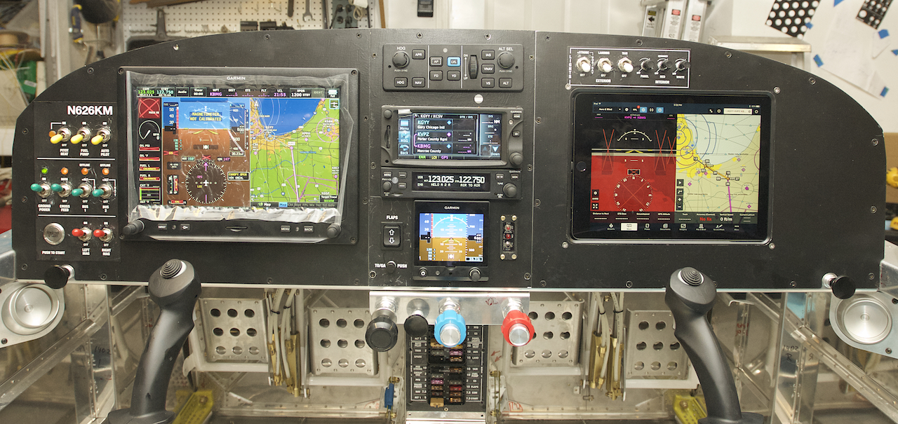 N626KMpanel.jpg