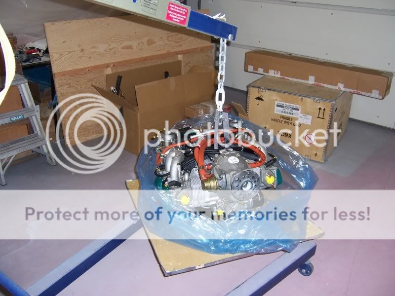 RV-12Enginecrate100_1044.jpg