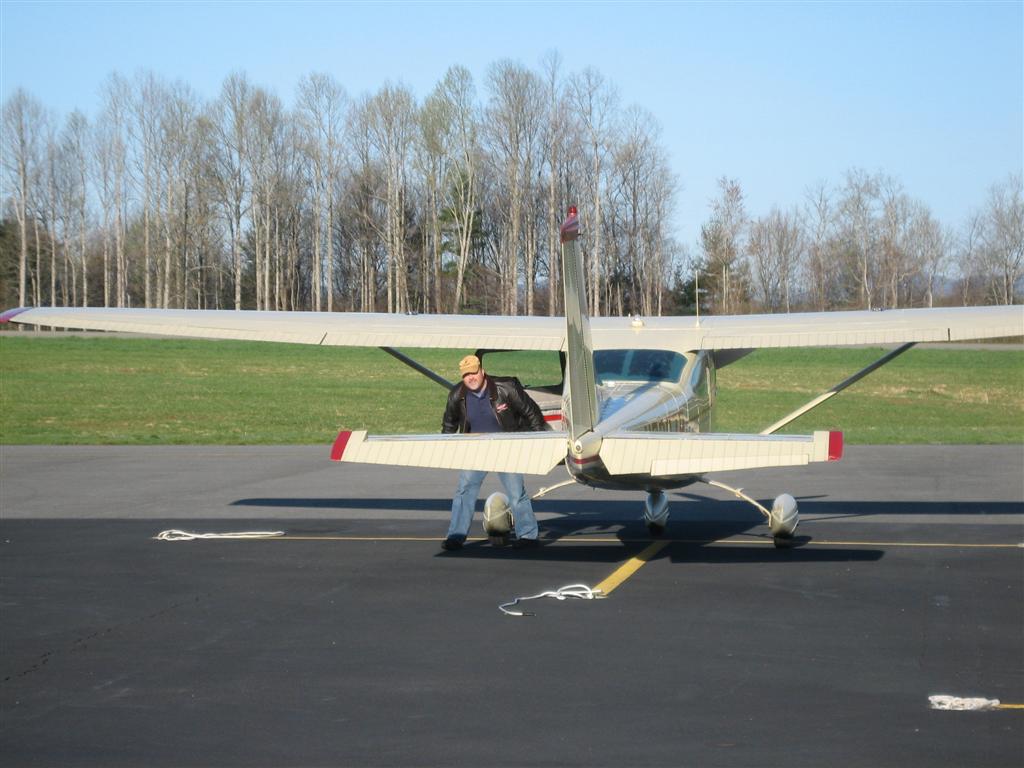 eaa-1426-flyindrivein-017-large.jpg