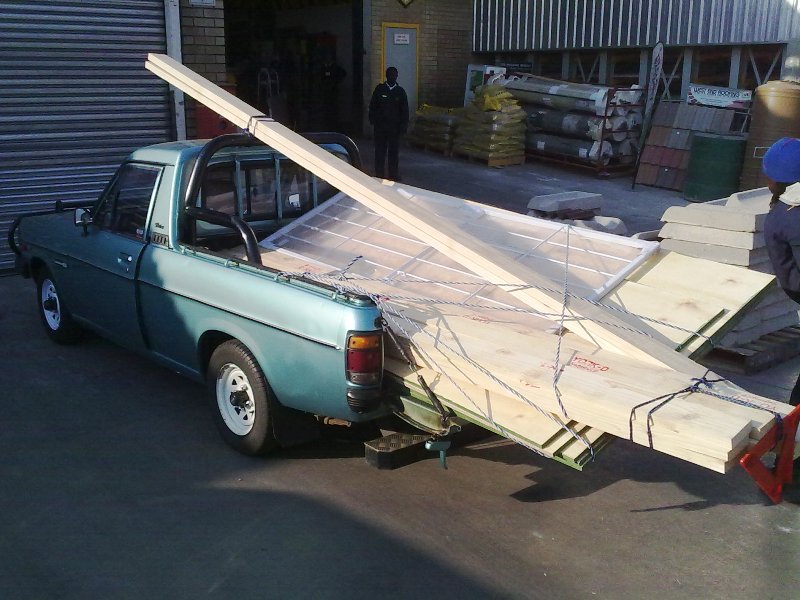 hangar_build_01.jpg