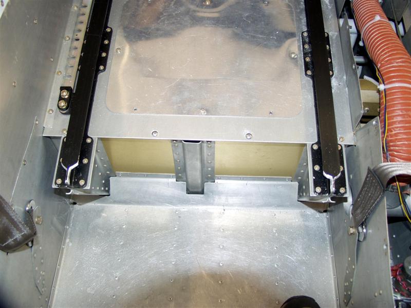 seat_rails_medium_130.jpg
