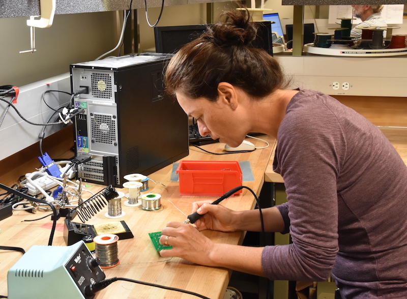 Maria_Soldering_SV_Hub_S.jpg