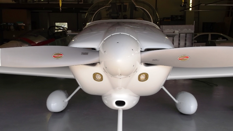 rv10_100.jpg