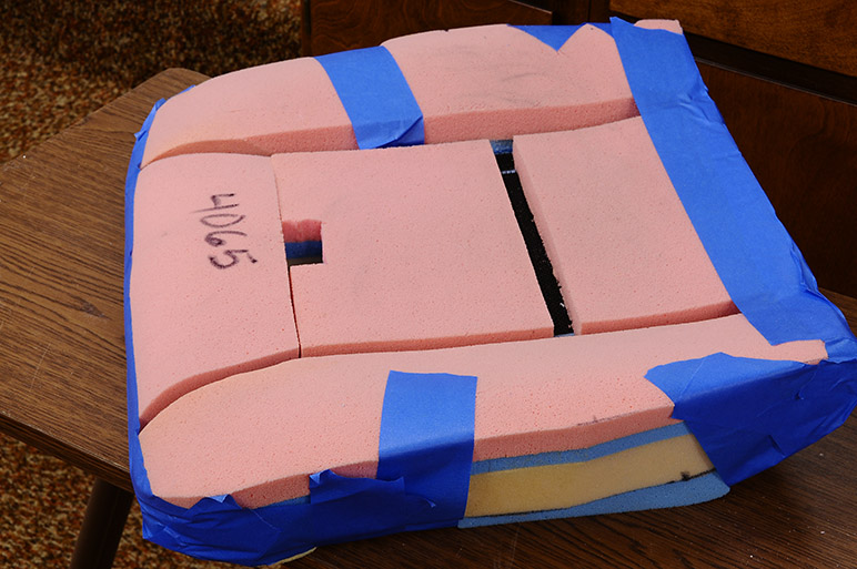 2009.03.28 - RV-8 - Seat Foam Modifications (6).jpg