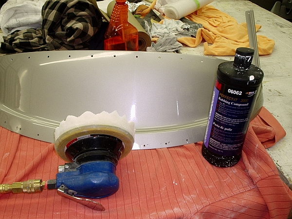 Polishing%20Glareshield.jpg
