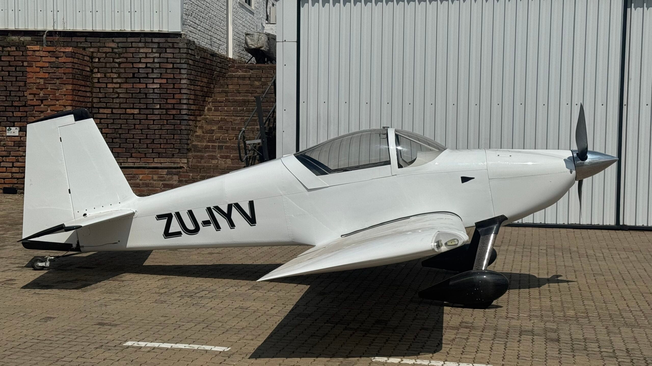www.vansaircraft.com