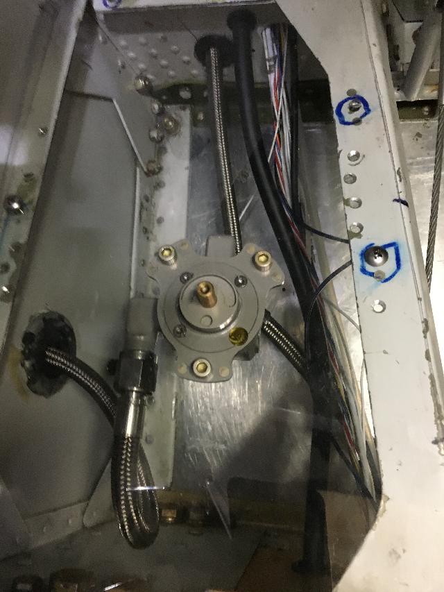 3_lines_connected_top_640.jpg