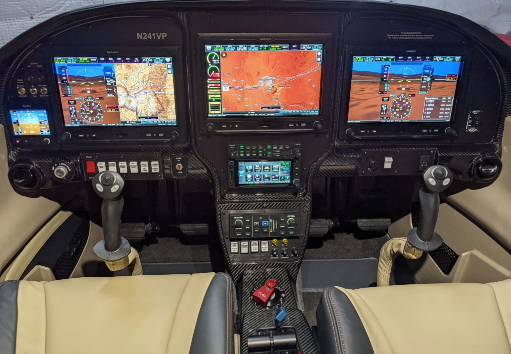 N241VP-Panel-1024x710.jpg