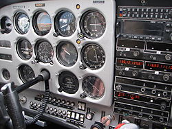 250px-Cessna_172_Instrument_Panel_%28left%29_%28Photo_by_Theo%2C_2006%29.jpg