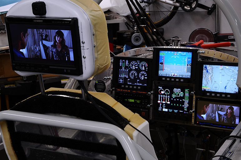 2009.03.07 - RV-8 - Passenger LCD Screen & Rearview Cam (27).jpg
