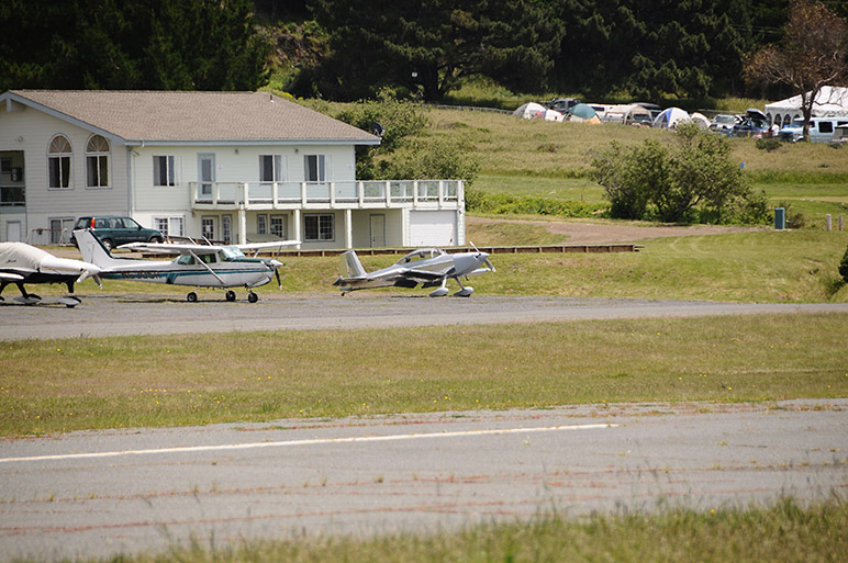 2010.05.30 - RV-8 - First Post-Phase 1 Flight - Trip To Shelter Cove California (67).jpg